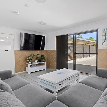 Motel Sunshine Coast Καλούντρα Εξωτερικό φωτογραφία