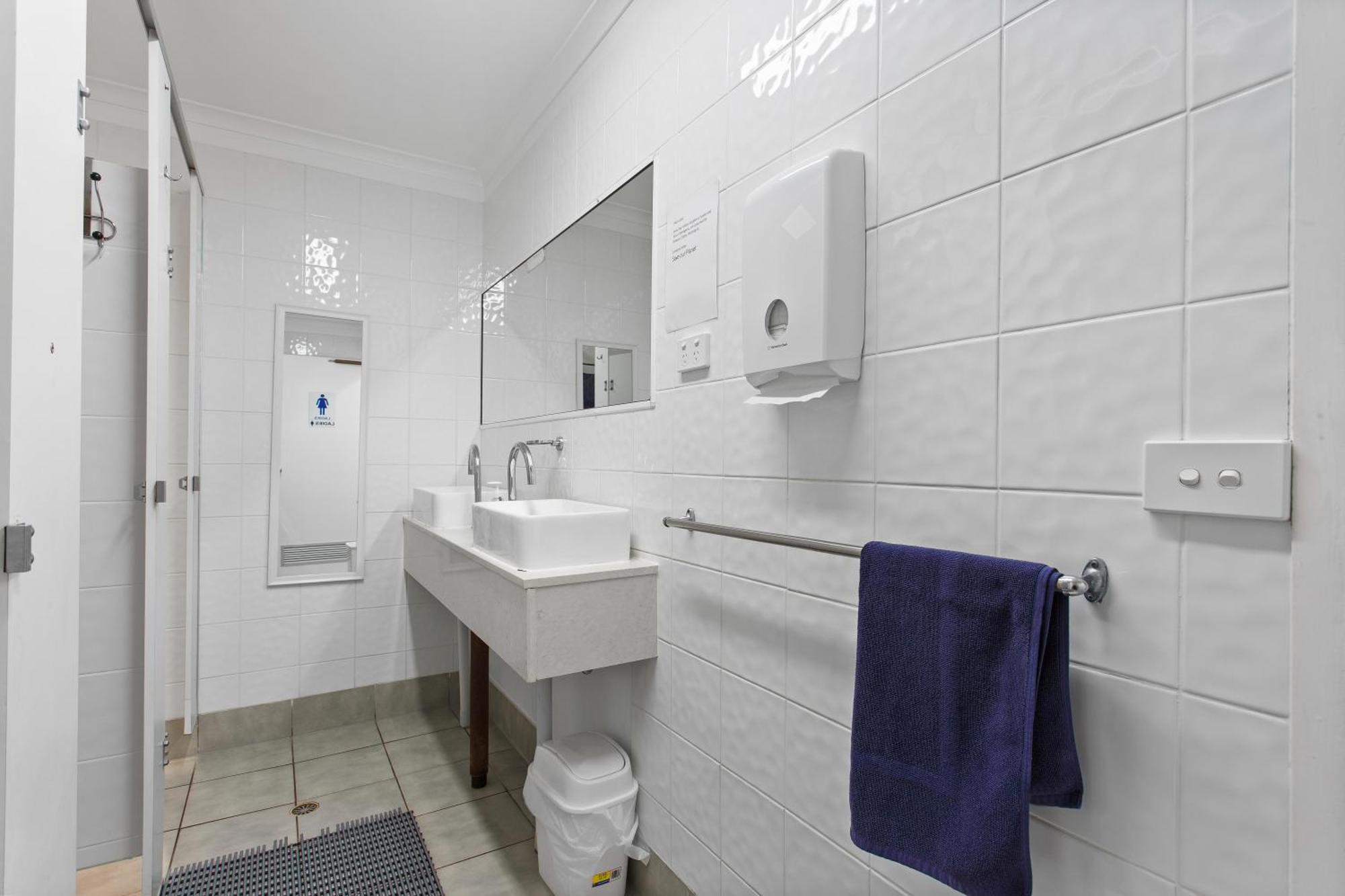 Motel Sunshine Coast Καλούντρα Εξωτερικό φωτογραφία